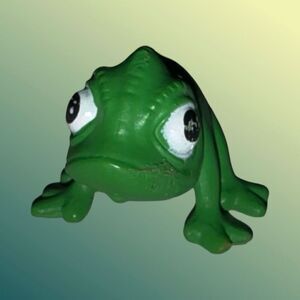 Disney Tangled Rapunzel's Pet Chameleon PASCAL MINI Figure 2.5” A12